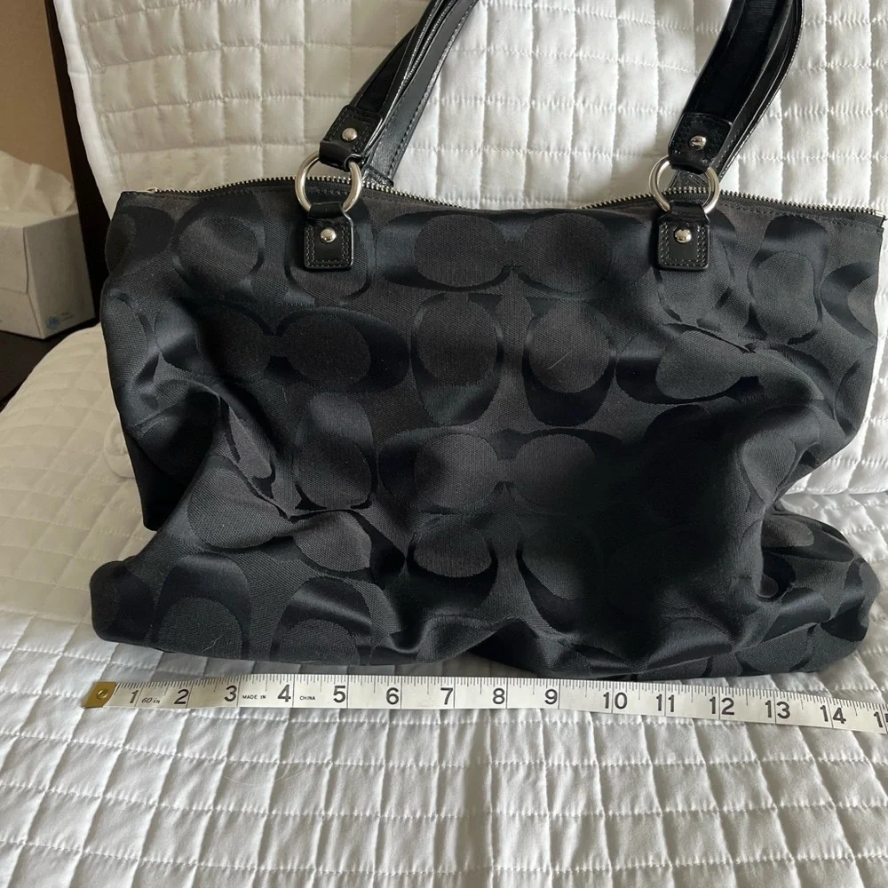 Coach Black Signature Poppy Hearts Glam Bag - Picture 2 of 14